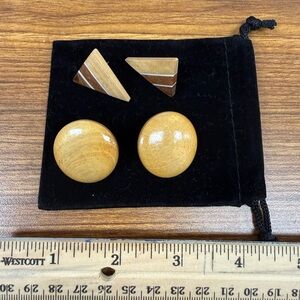 Vintage 80’s Wooden earring pair